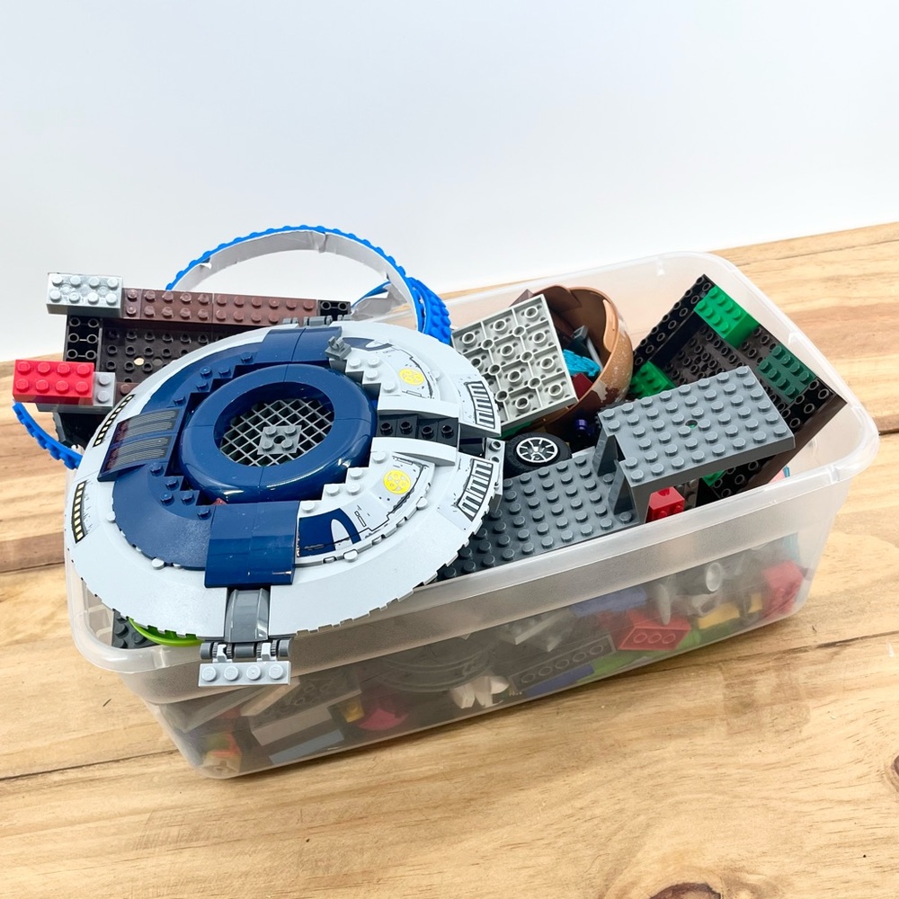 Odds And Ends Set Of Mini Legos At Least A Couple Hundred Pieces Included